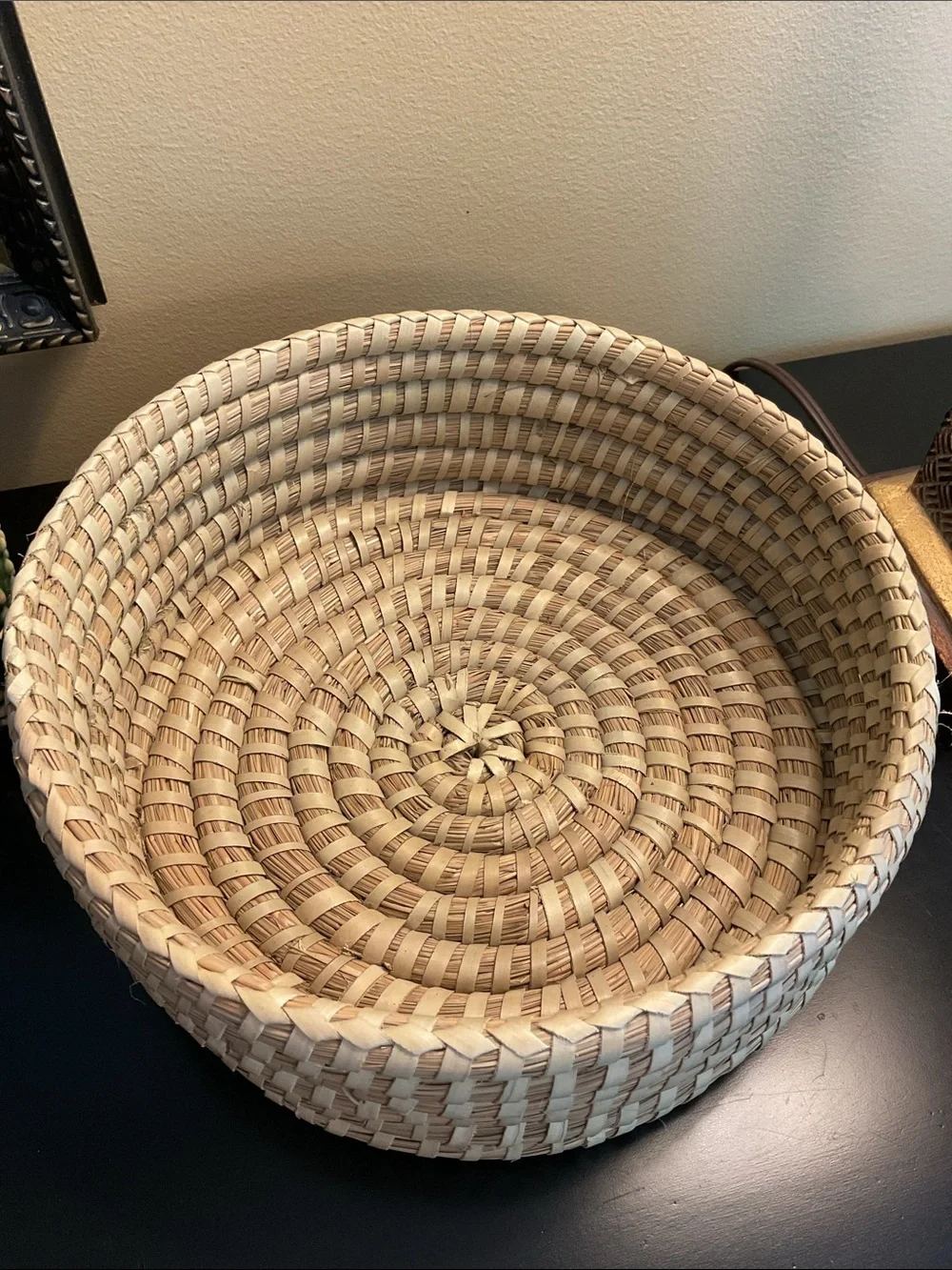 Handwoven Natural Seagrass Lidded Storage Basket - Natural